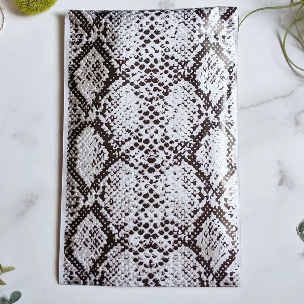 40 Snake Skin Designer 6x9 polymailers